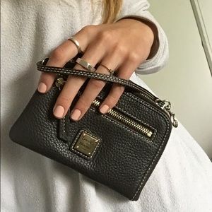 Dooney & Bourke 🆕 with tags! Beautiful leather!